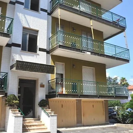 Viale Repubblica 329 9 Appartement *