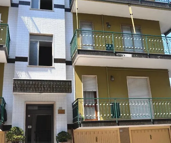 Διαμέρισμα Viale Repubblica 329 9 *